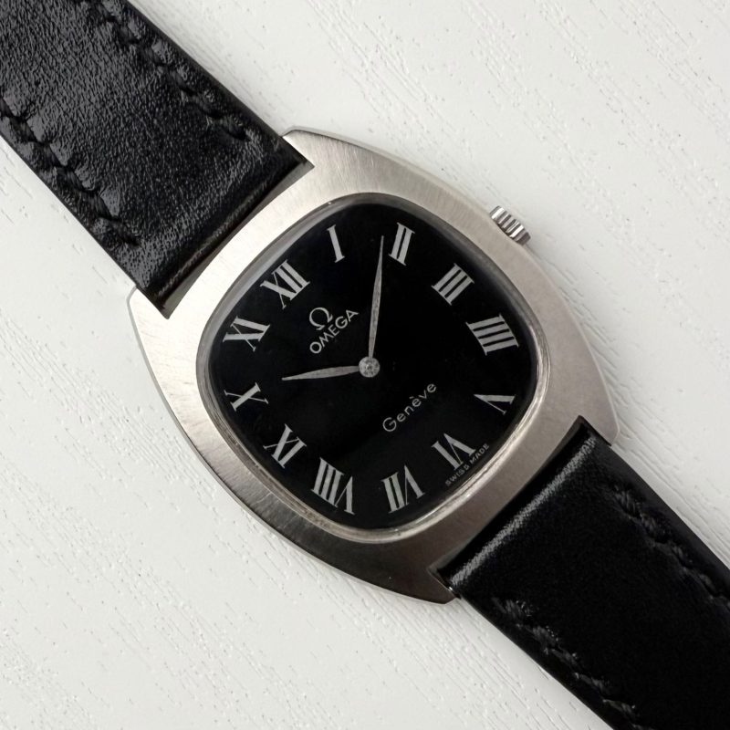 Omega Geneve Black Roman Vintage💫